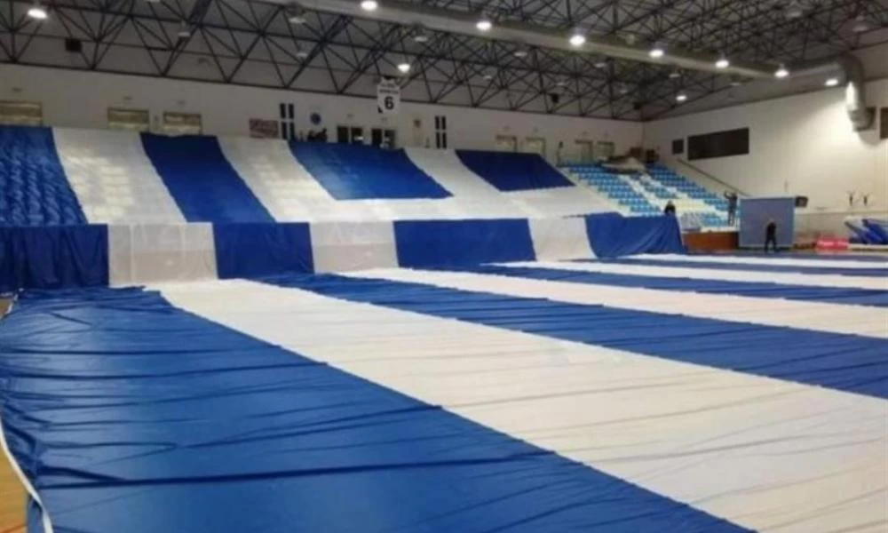 Δέος στη Σαντορίνη: Γιγαντιαία Ελληνική σημαία για Ρεκόρ Γκίνες!
